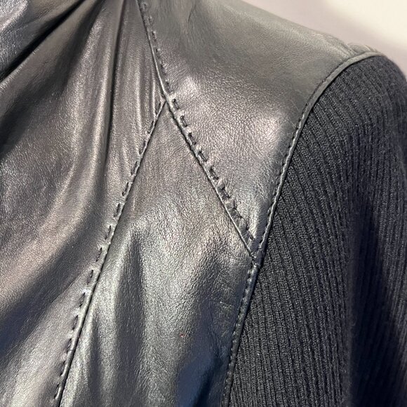 Vince Women's Black Leather and Wool Short High Collar Modern Jacket Sz Med - Picture 14 of 16